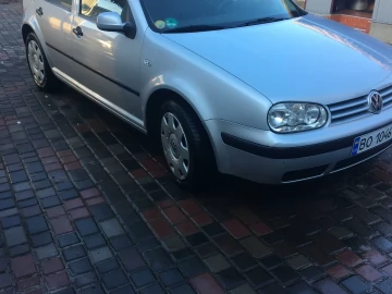 Авто Volkswagen Golf 2000 № 7325831
