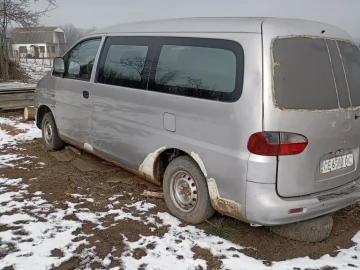 Авто Hyundai H200 2001 № 7326240