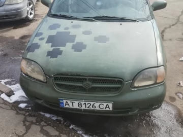 Авто Suzuki Esteem 2001 № 7326490