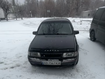Авто Opel Vectra 1990 № 7327881