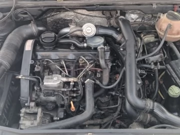 Авто Volkswagen Golf 1998 № 7327902