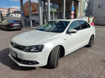 Авто Volkswagen Jetta 2013 № 7328052