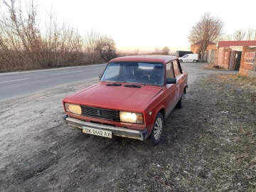 Авто ВАЗ 2105 1987 № 7328244