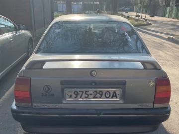 Авто Opel Omega 1990 № 7329047