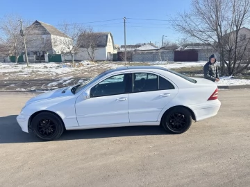 Авто Mercedes C Серия 2004 № 7330535