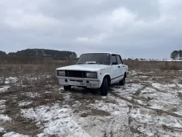 Авто ВАЗ 2105 1993 № 7330548