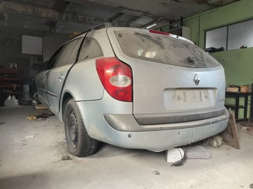 Авто Renault Laguna 2001 № 7331304