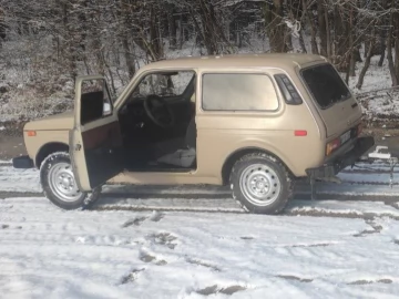 Авто ВАЗ 2121 1982 № 7332950