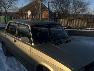 Авто ВАЗ 2105 1985 № 7337075