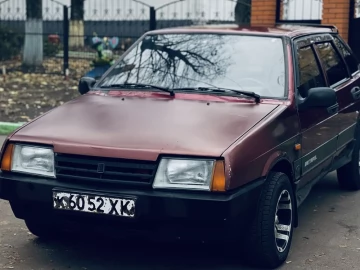 Авто ВАЗ 2109 1991 № 7338572