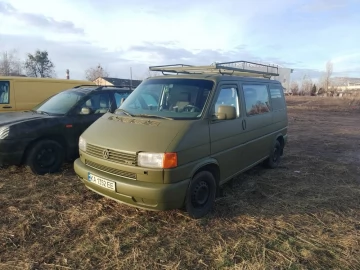 Авто Volkswagen Transporter 2000 № 7338952