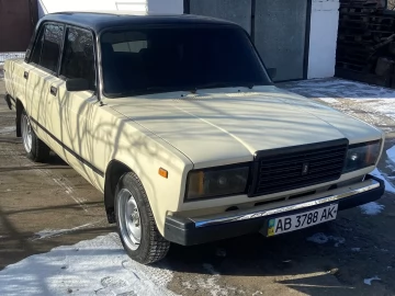 Авто ВАЗ 2107 1985 № 7339750