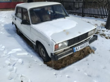 Авто ВАЗ 2107 1992 № 7339789