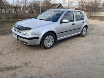 Авто Volkswagen Golf 2001 № 7340583