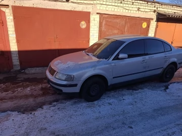 Авто Volkswagen Passat Sedan 2000 № 7340636