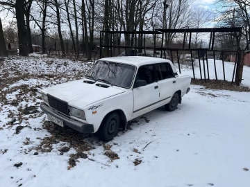 Авто ВАЗ 2107 1989 № 7343307