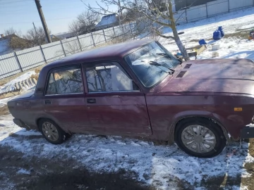 Авто ВАЗ 2107 1990 № 7343600