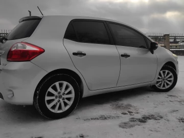 Авто Toyota Auris 2010 № 7344925