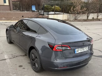 Авто Tesla Model 3 2021 № 7347270