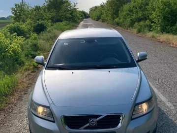 Авто Volvo V50 2008 № 7347391