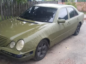 Авто Mercedes 220 2001 № 7348275