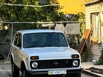 Авто ВАЗ 21214 2009 № 7349798
