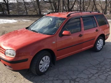Авто Volkswagen Golf 2000 № 7350112