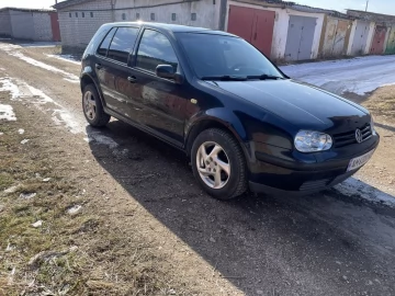 Авто Volkswagen Golf 1999 № 7350175