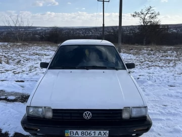 Авто Volkswagen Passat Sedan 1986 № 7350401