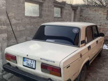 Авто ВАЗ 2107 1990 № 7351928