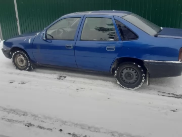 Авто Opel Vectra 1989 № 7352597