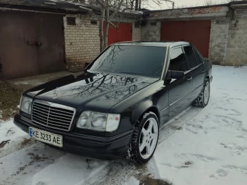 Авто Mercedes 500 1992 № 7352787