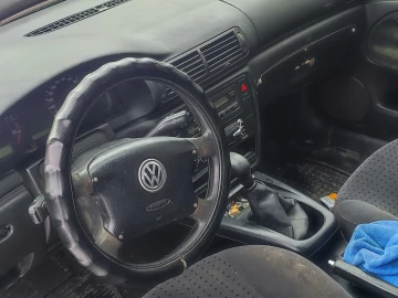 Авто Volkswagen Passat Sedan 1998 № 7354248