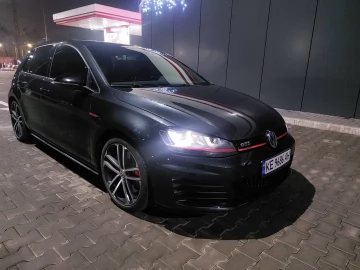 Авто Volkswagen Golf 2017 № 7356234