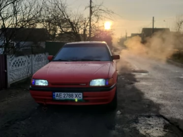 Авто Mazda 323 1989 № 7356324