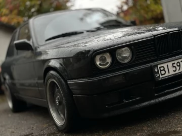 Авто BMW 3 Серия 1983 № 7356399