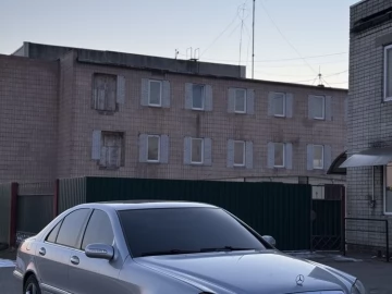 Авто Mercedes 220 2001 № 7359683