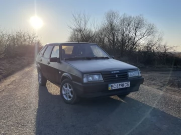 Авто ВАЗ 2109 1992 № 7359804