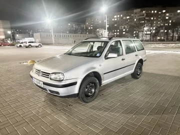 Авто Volkswagen Golf 2001 № 7361602