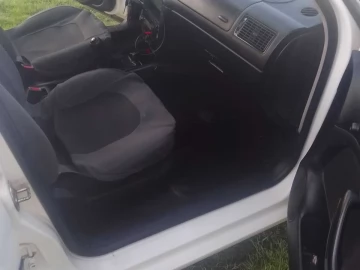 Авто Volkswagen Golf 1999 № 7361676