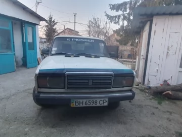Авто ВАЗ 2107 1985 № 7364563