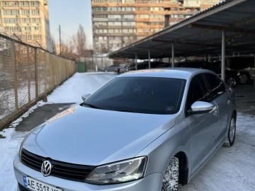 Авто Volkswagen Jetta 2014 № 7365110