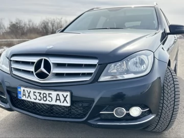 Авто Mercedes 220 2011 № 7366246
