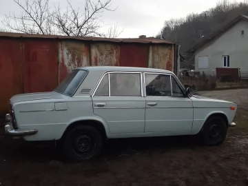 Авто ВАЗ 2103 1974 № 7366954