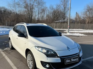 Авто Renault Megane 2012 № 7367018