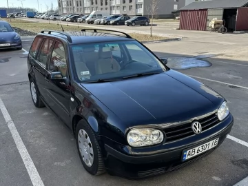 Авто Volkswagen Golf 2000 № 7369618