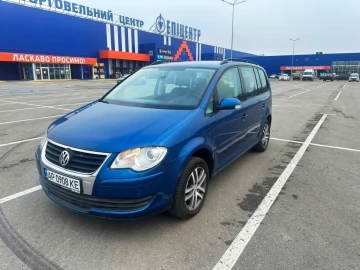 Авто Volkswagen Touran 2008 № 7371292