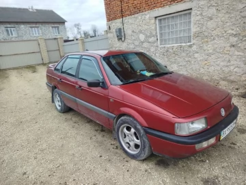 Авто Volkswagen Passat Sedan 1991 № 7371296