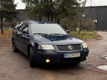 Авто Volkswagen Passat Variant 2001 № 7372016