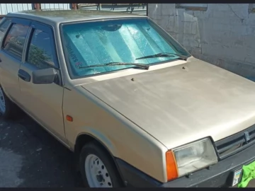 Авто ВАЗ 2109 1982 № 7372032